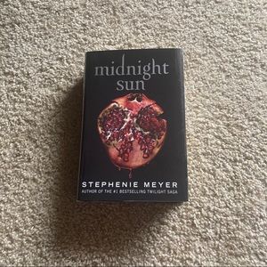 *SOLD* Midnight Sun by Stephenie Meyer